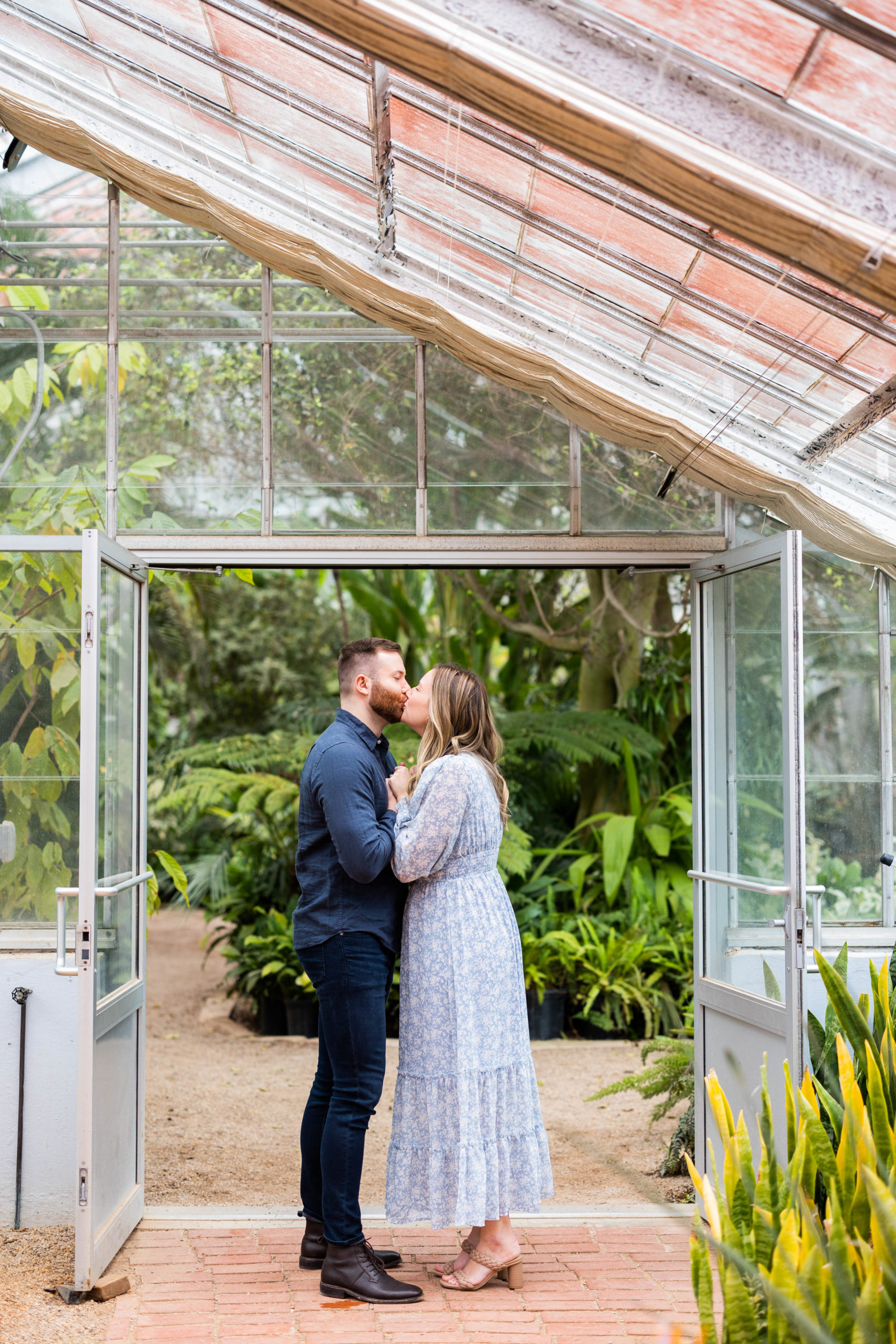 Eleanor Stenner Photography - a Birmingham, AL wedding photographer - photographs the Whitenecks in her Valentine's Day Mini Sessions
